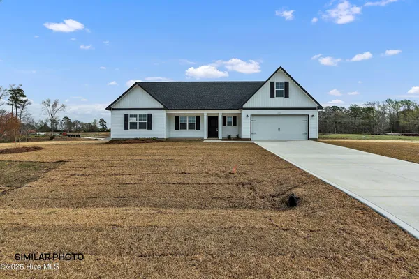 $368,900 | 523 Large Oak Drive, Unit LOT #60, Hubert, NC 28539