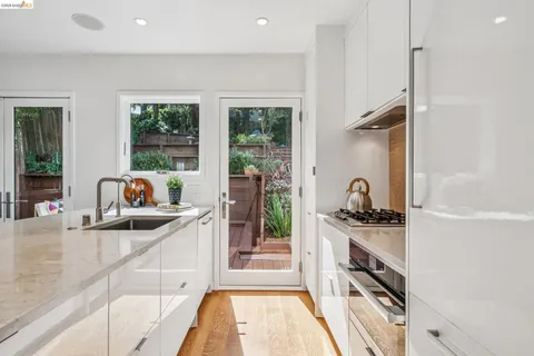 $1,199,000 | 2306 Ivy Drive, Oakland, CA 94606