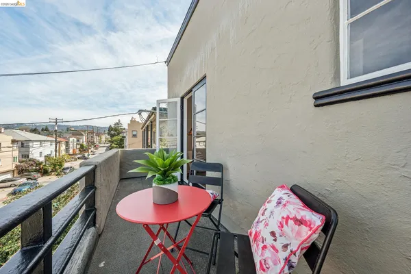 $1,199,000 | 2306 Ivy Drive, Oakland, CA 94606