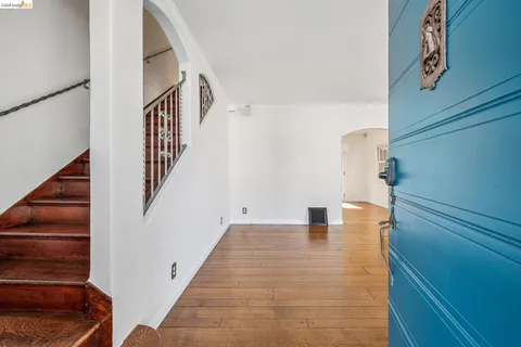$1,199,000 | 2306 Ivy Drive, Oakland, CA 94606