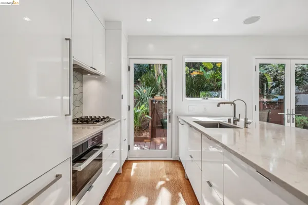 $1,199,000 | 2306 Ivy Drive, Oakland, CA 94606