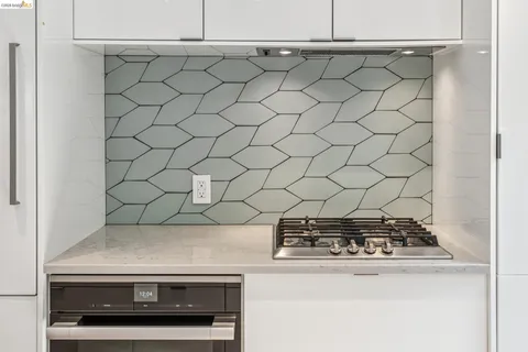 $1,199,000 | 2306 Ivy Drive, Oakland, CA 94606