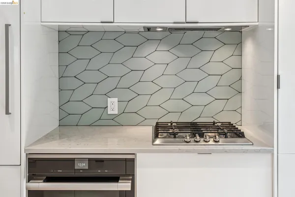 $1,199,000 | 2306 Ivy Drive, Oakland, CA 94606