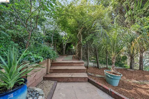 $1,199,000 | 2306 Ivy Drive, Oakland, CA 94606