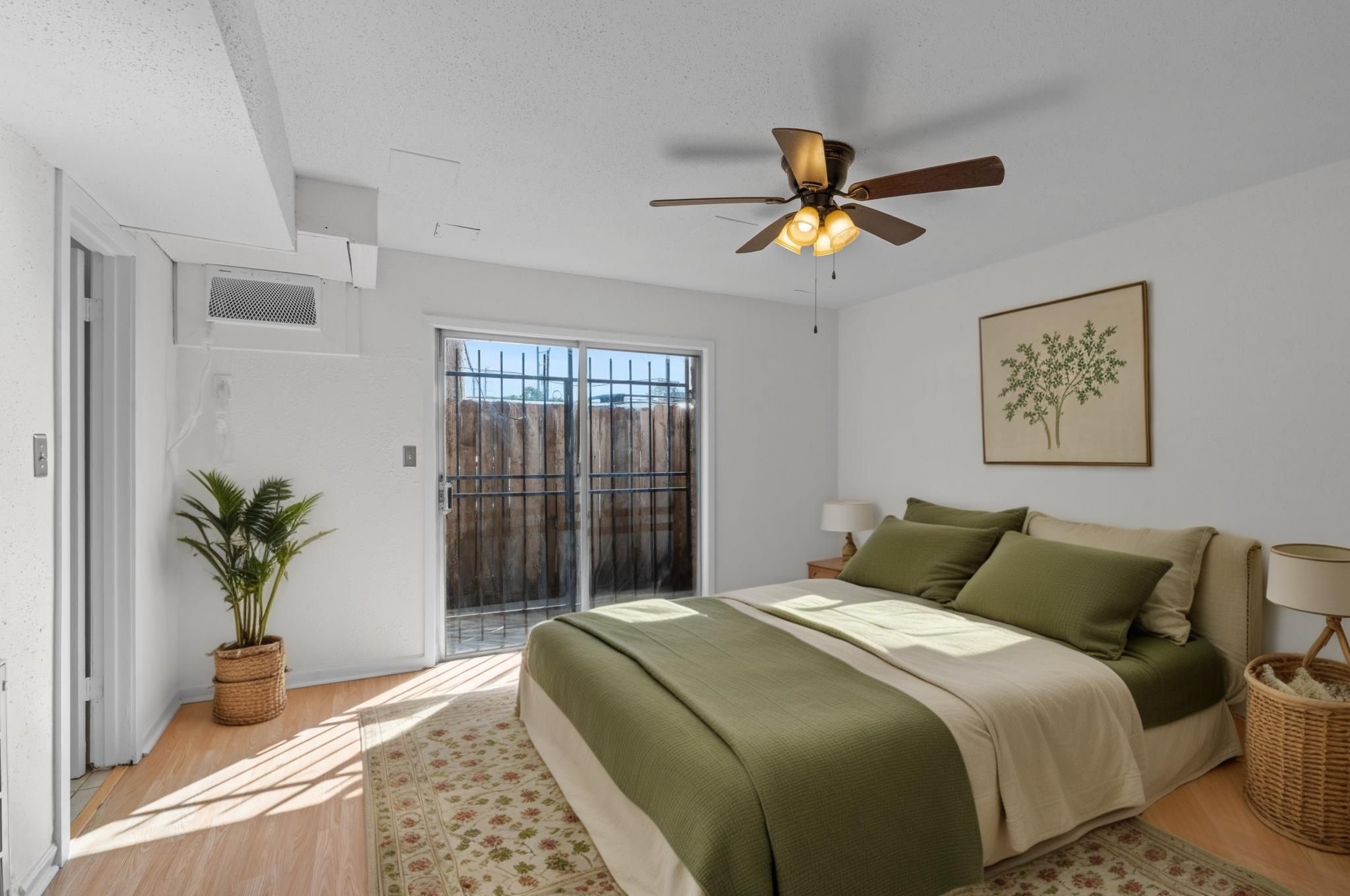 1849 Marshall Street, Unit 9 Houston, TX 77098 - Photo 12 of 25 Bedroom - Virtually Staged