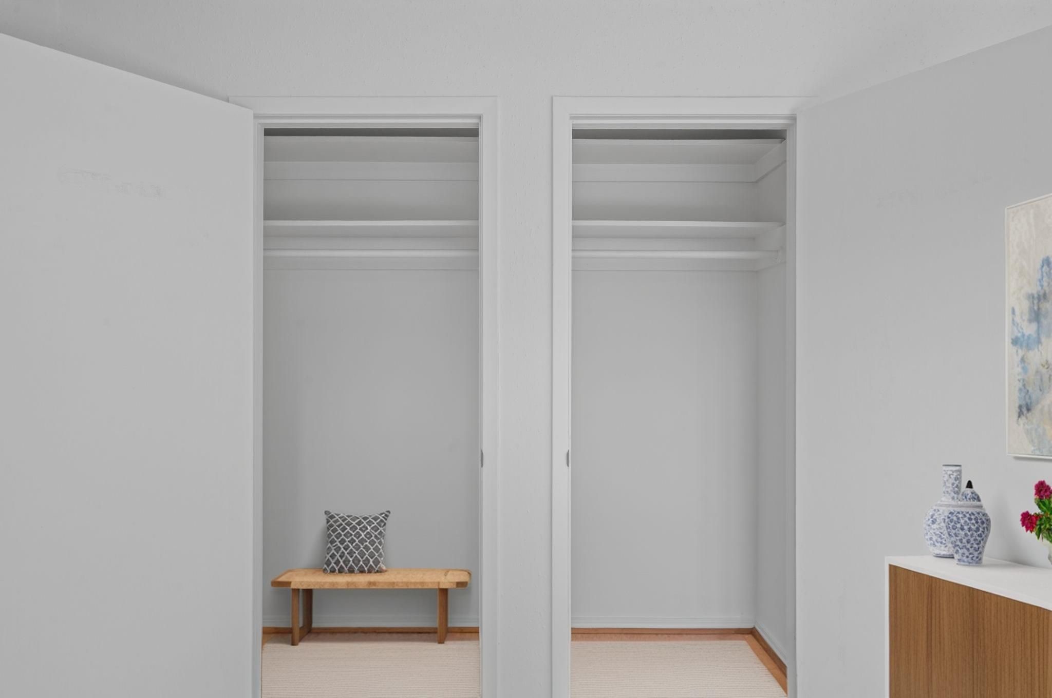 1849 Marshall Street, Unit 9 Houston, TX 77098 - Photo 14 of 25 Primary Bedroom Closet - Virtually Staged