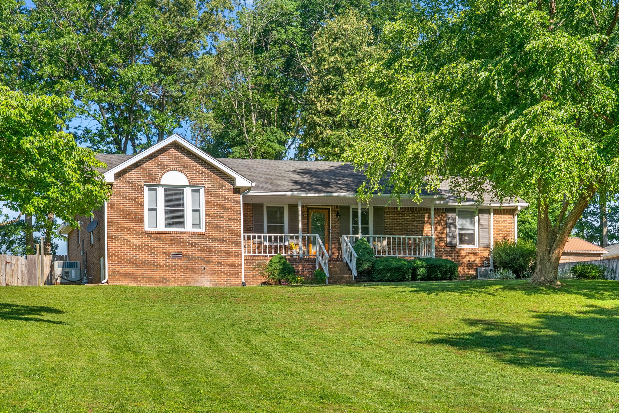 4003 South Windsor Court Springfield, TN 37172 - Photo 3 of 46