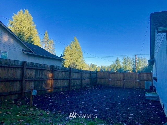 19129 Albany Street Southwest Rochester, WA 98579 - Photo 22 of 24