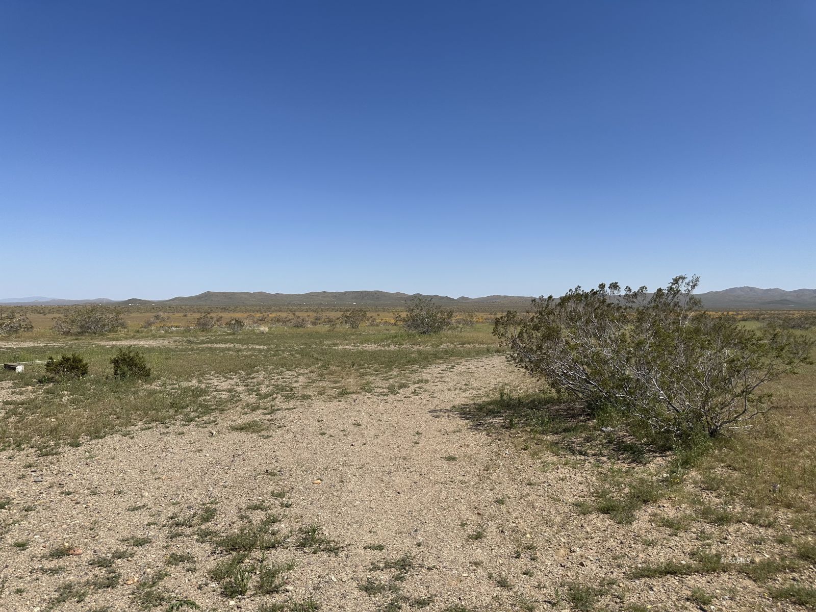 2511 Calvert Boulevard Ridgecrest, CA 93555 - Photo 37 of 41 a view of lake with mountain