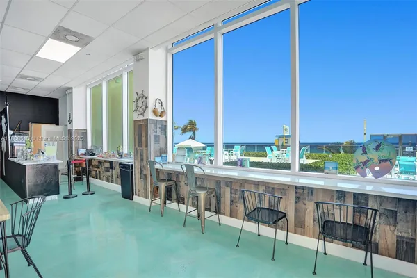 $2,100 | 2501 South Ocean Drive, Unit 903, Hollywood, FL 33019