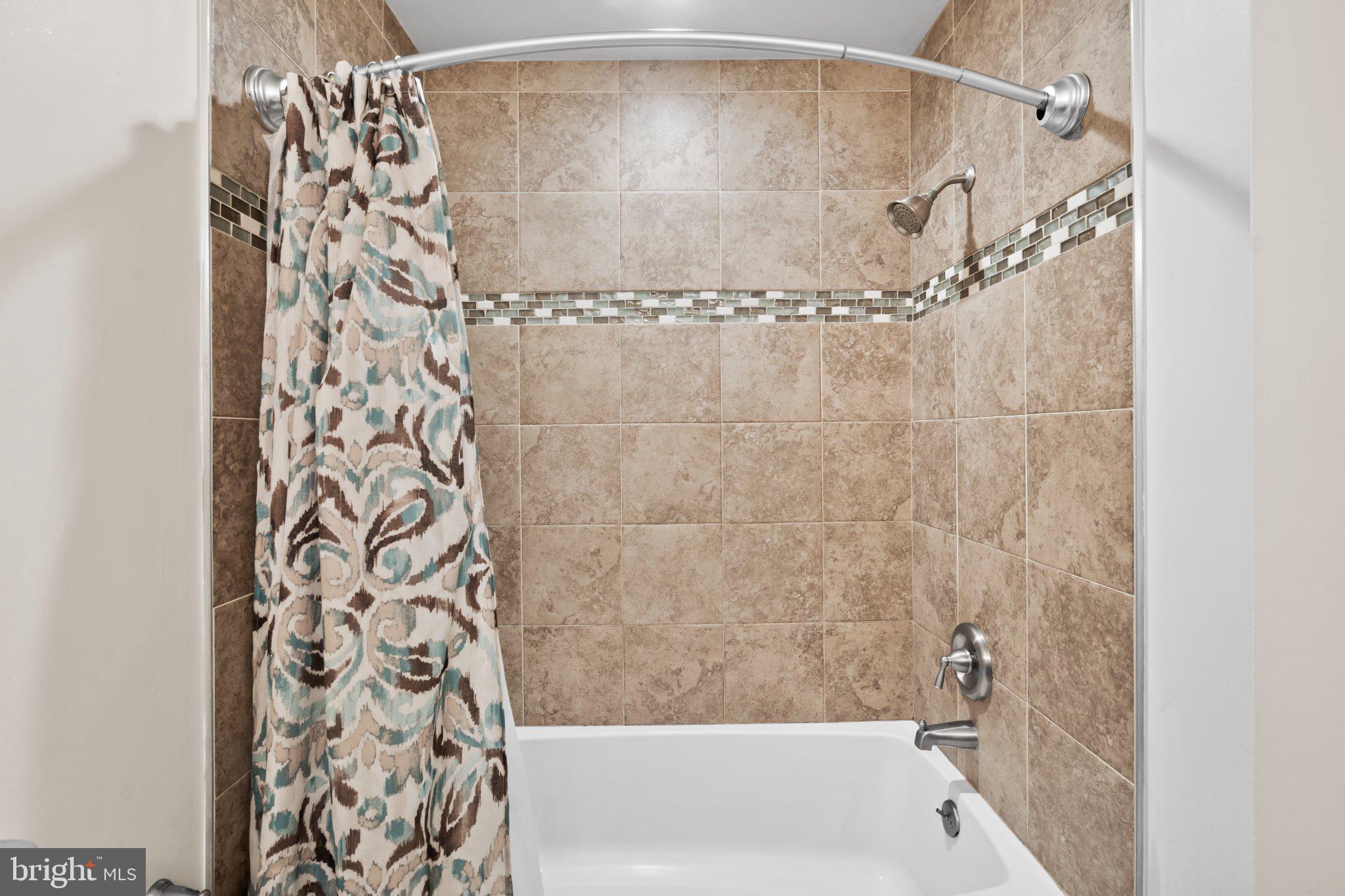 1475 Mt Holly Road, Unit F2 Edgewater Park, NJ 08010 - Photo 25 of 33 Elegant tiled bath retreat.