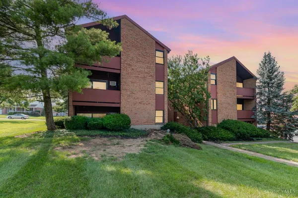 $85,000 | 4901 Chalet Drive, Unit 308, St. Bernard, OH 45217