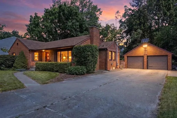 $499,000 | 2678 Valley Drive, Ann Arbor, MI 48103