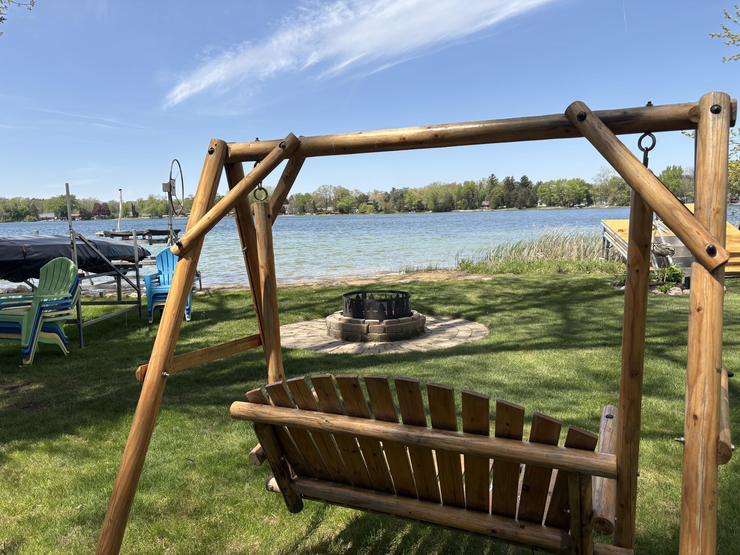 W376S4887 East Pretty Lake Road Ottawa, WI 53118 - Photo 51 of 61 Picture Perfect