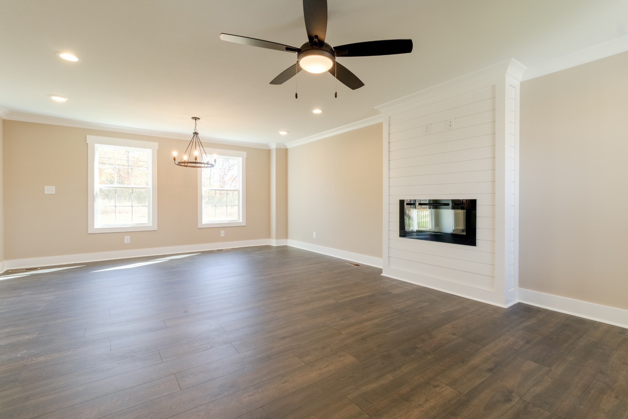 850 Limestone Way Clarksville, TN 37043 - Photo 4 of 20