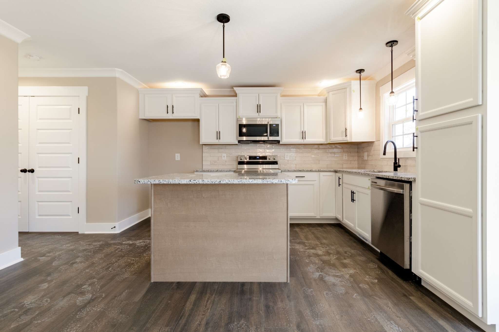 850 Limestone Way Clarksville, TN 37043 - Photo 8 of 20