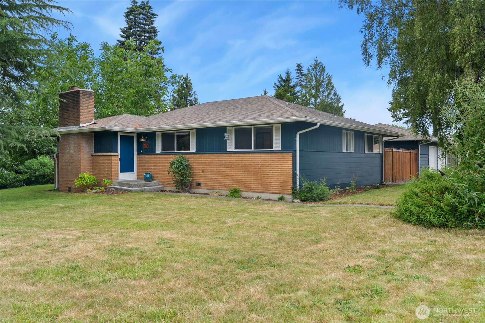 11254 Southeast 182nd Street Renton, WA 98055 - Photo 1 of 38 Gallery Image 1