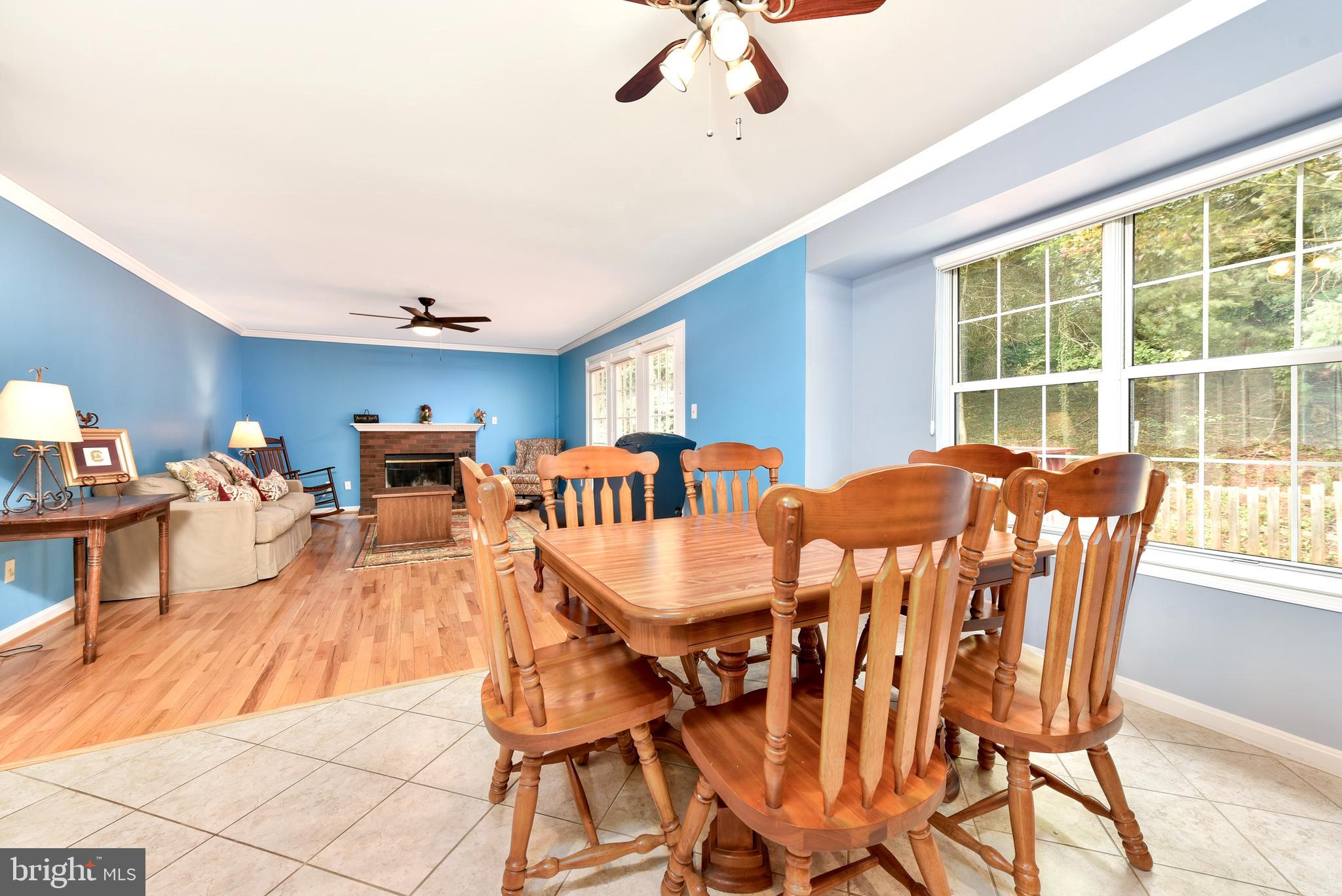 21297 Mirror Ridge Place Sterling, VA 20164 - Photo 11 of 44 KITCHEN OPEN TO FAMILY ROOM