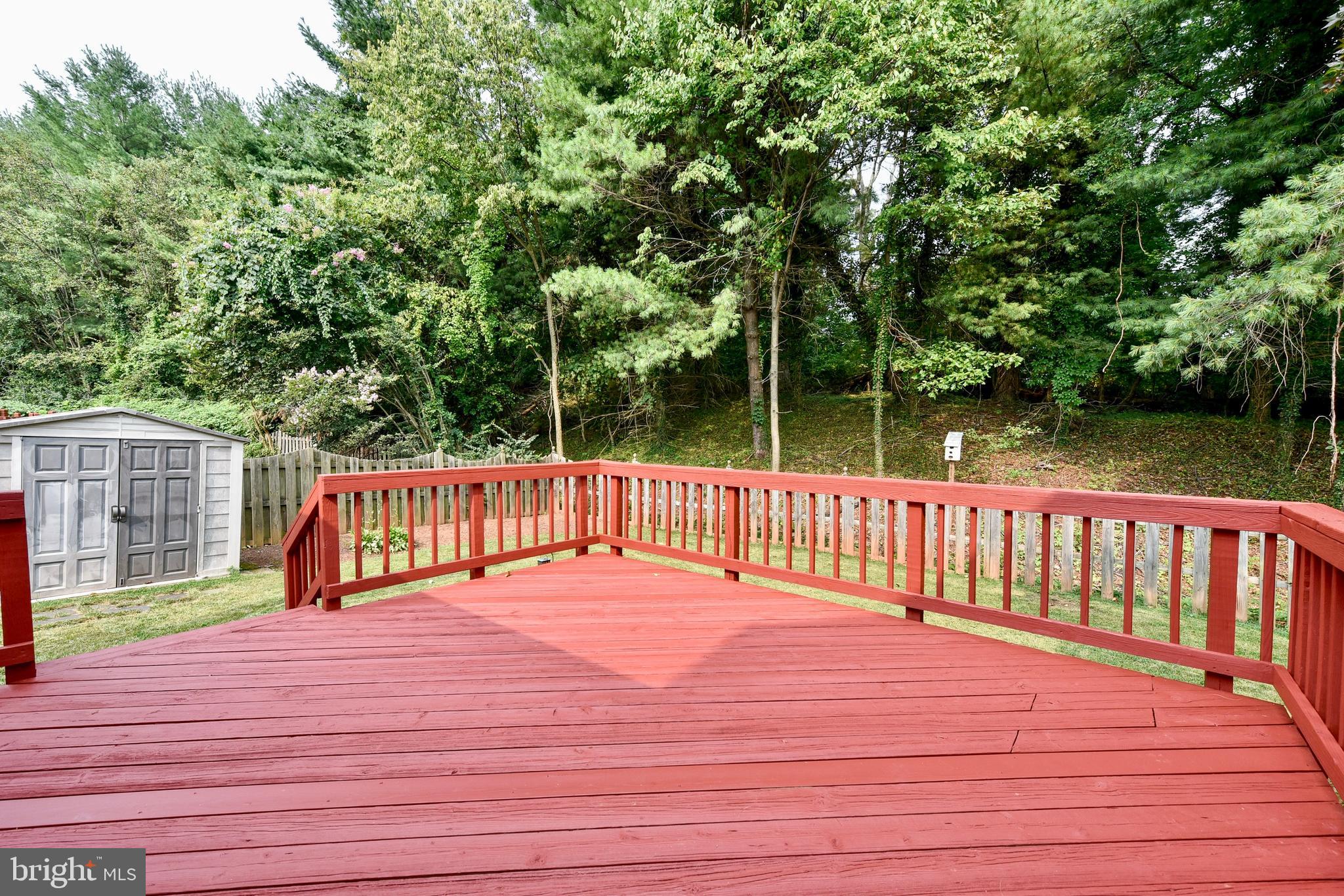 21297 Mirror Ridge Place Sterling, VA 20164 - Photo 16 of 44 BACKS TO WOODED COMMON AREA