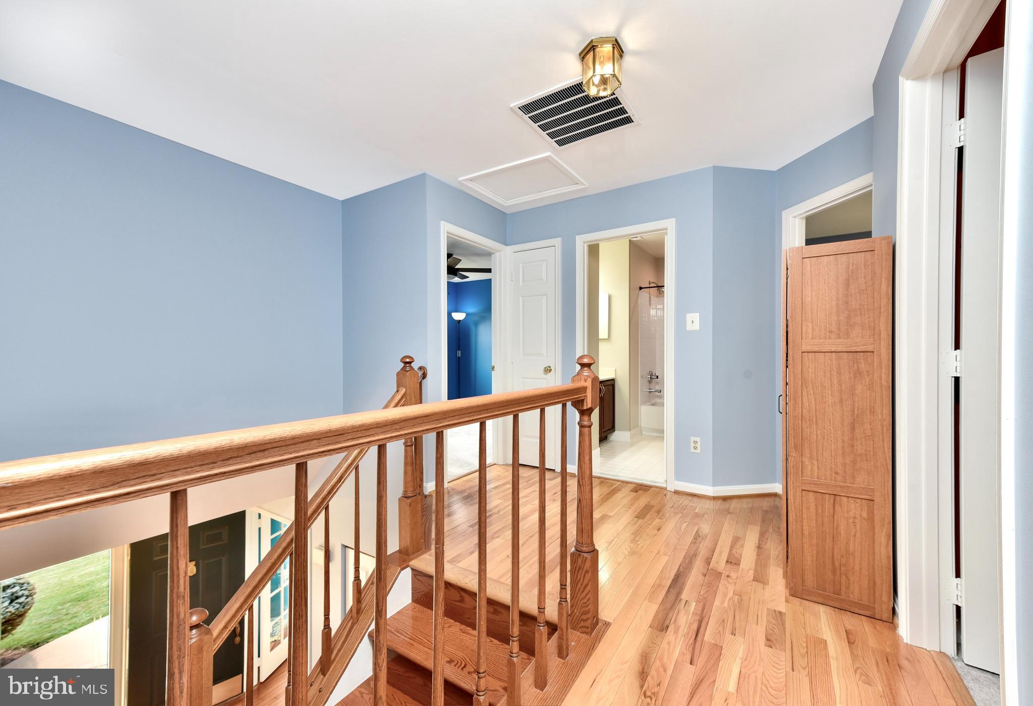 21297 Mirror Ridge Place Sterling, VA 20164 - Photo 23 of 44 UPPER LEVEL