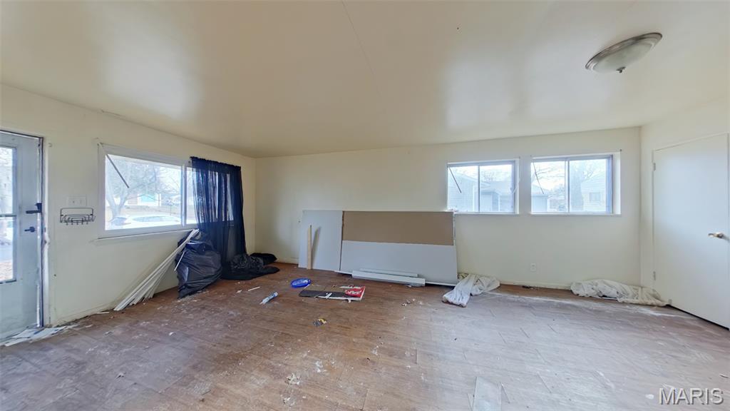 106 Monteith Circle St. Louis, MO 63137 - Photo 2 of 15