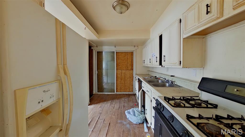 106 Monteith Circle St. Louis, MO 63137 - Photo 3 of 15