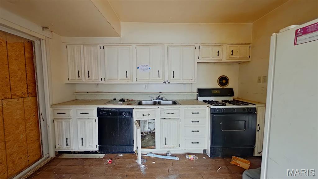 106 Monteith Circle St. Louis, MO 63137 - Photo 4 of 15