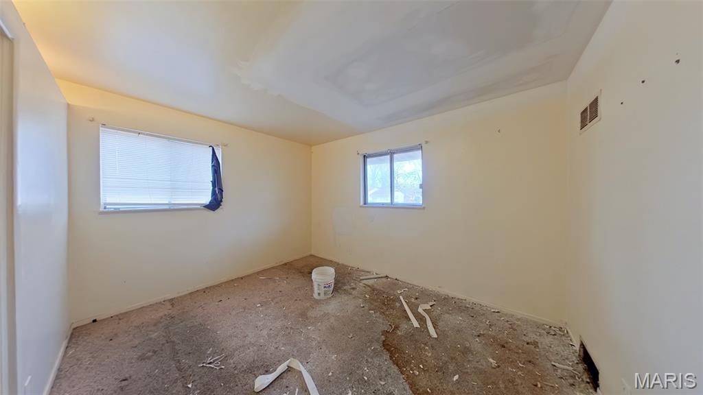 106 Monteith Circle St. Louis, MO 63137 - Photo 6 of 15