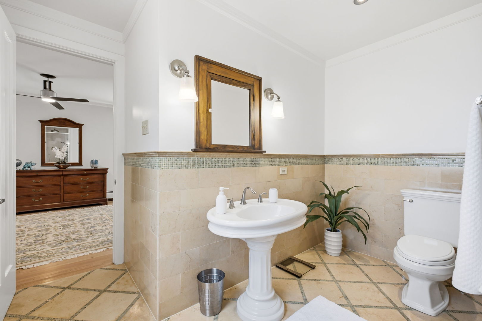 1010 Sheridan Road Wilmette, IL 60091 - Photo 24 of 41
