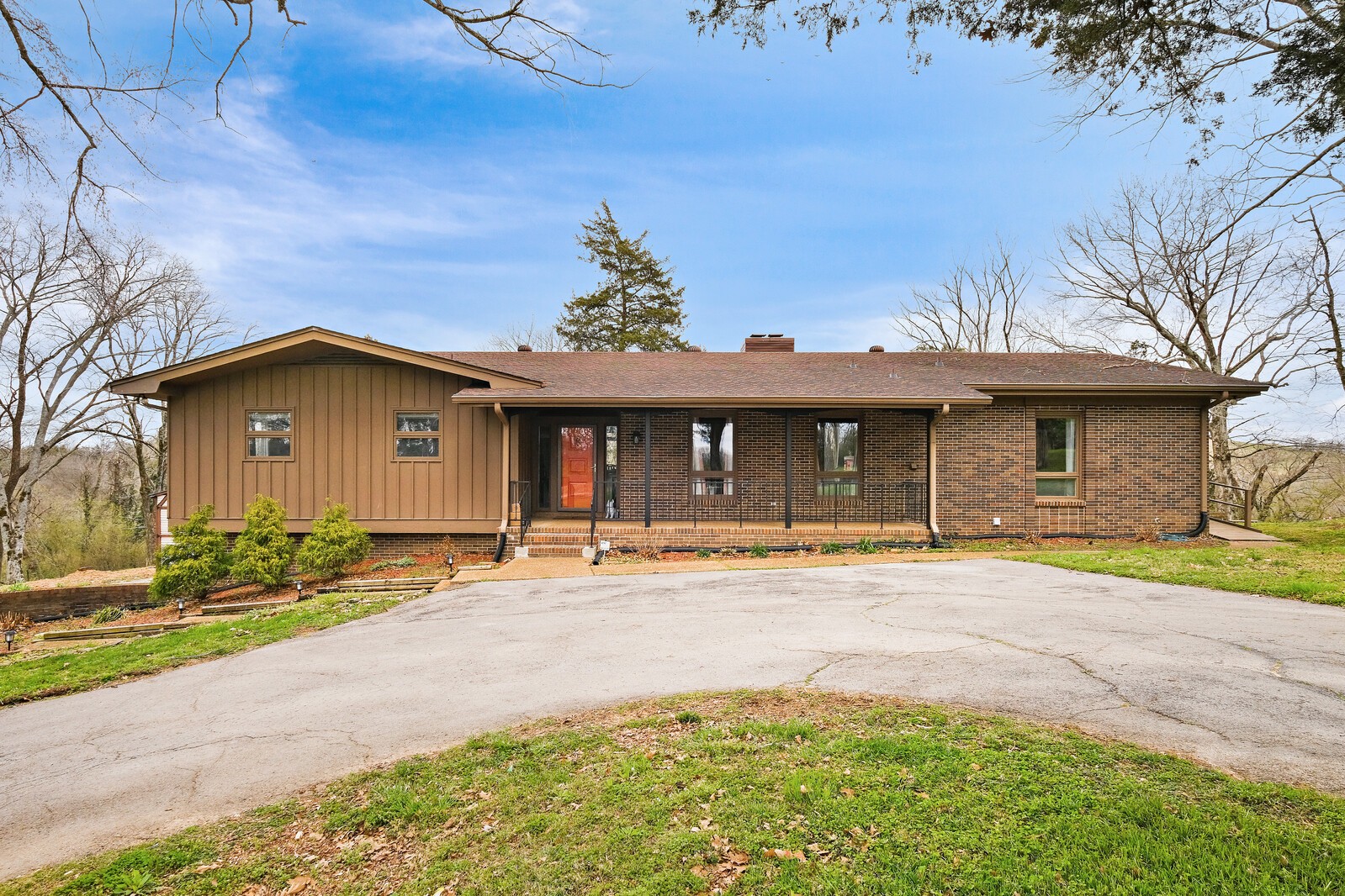 5012 Lebanon Road Murfreesboro, TN 37129 - Photo 2 of 70 Gallery Image 2