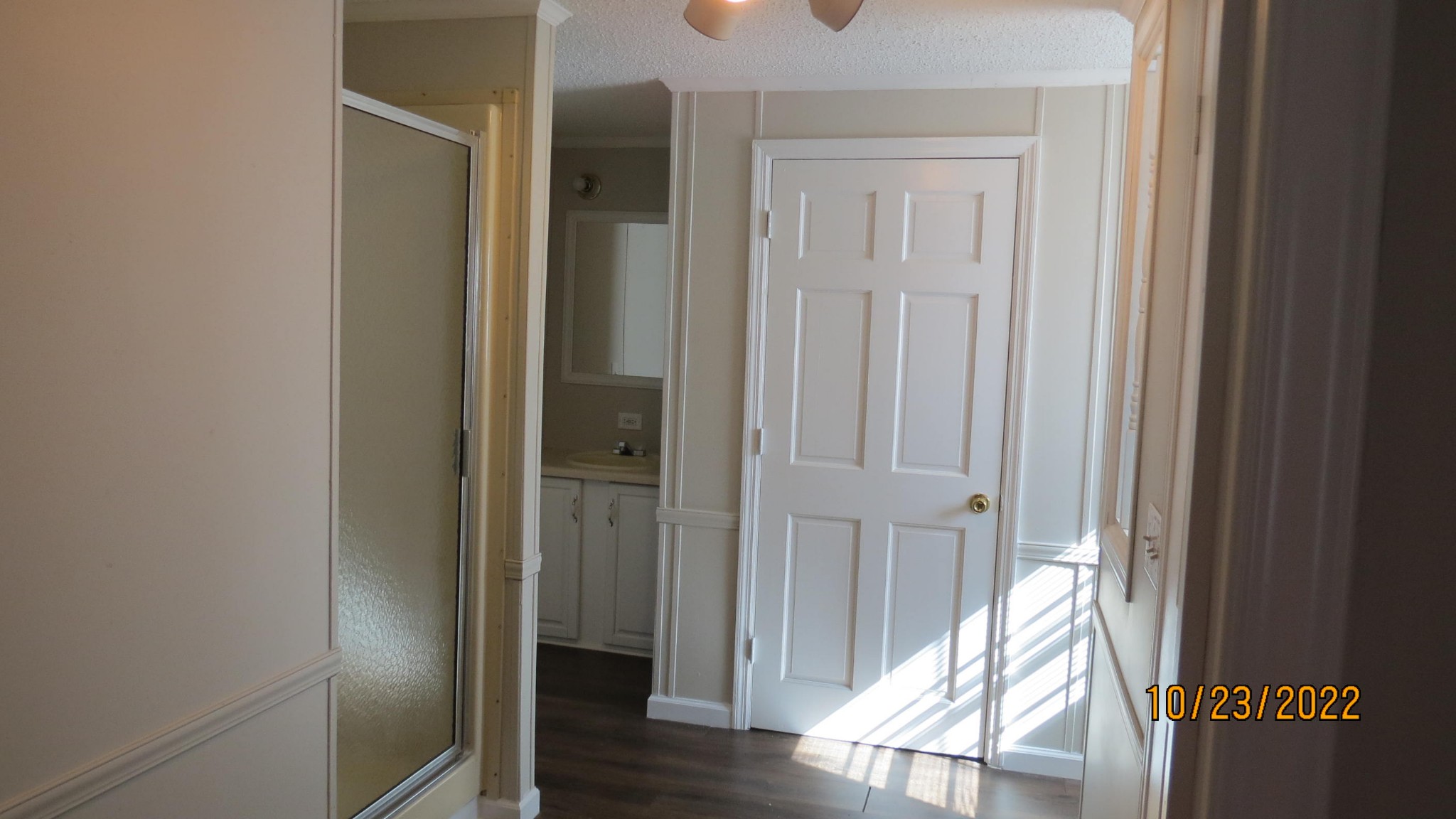 2046 Old Snow Hill Road Dowelltown, TN 37059 - Photo 16 of 34 a view of a hallway with wooden floor