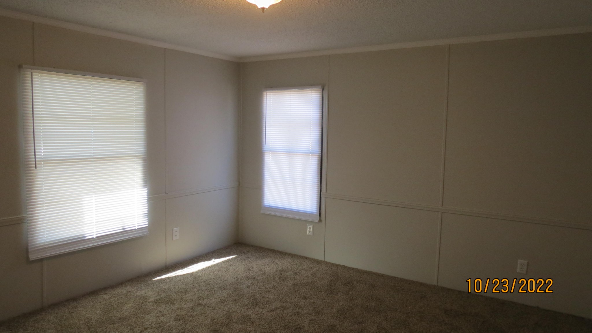 2046 Old Snow Hill Road Dowelltown, TN 37059 - Photo 19 of 34 a view of an empty room and window