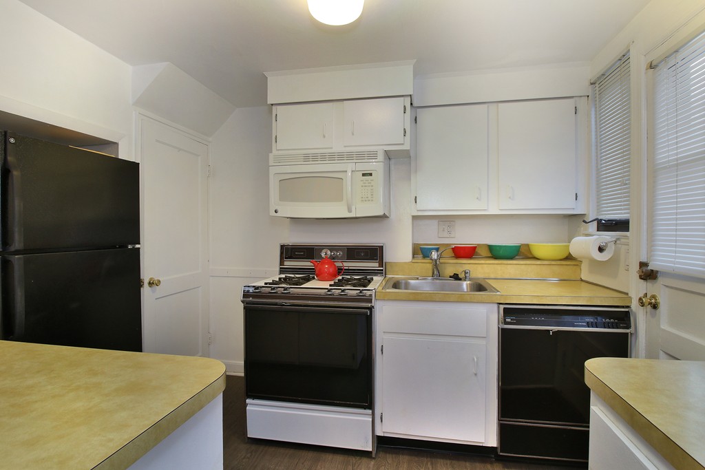 120 Pierce Road, Unit 120 Watertown, MA 02472 - Photo 5 of 16 Gallery Image 5