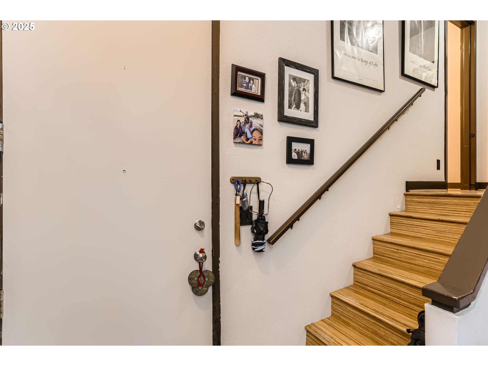 255 Southwest Harrison Street, Unit TH1 Portland, OR 97201 - Photo 20 of 40 Entrance/Foyer