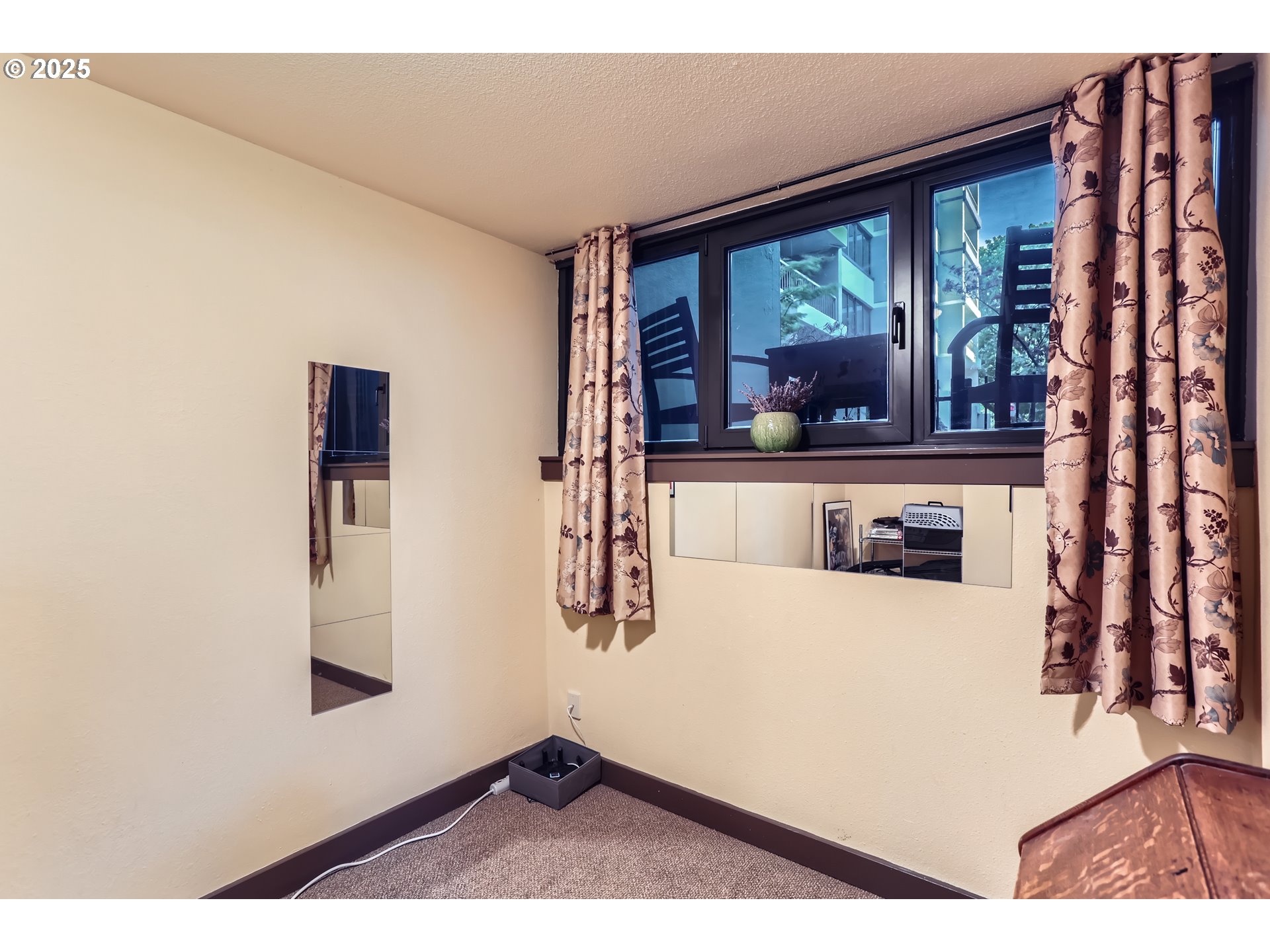 255 Southwest Harrison Street, Unit TH1 Portland, OR 97201 - Photo 27 of 40 Bedroom