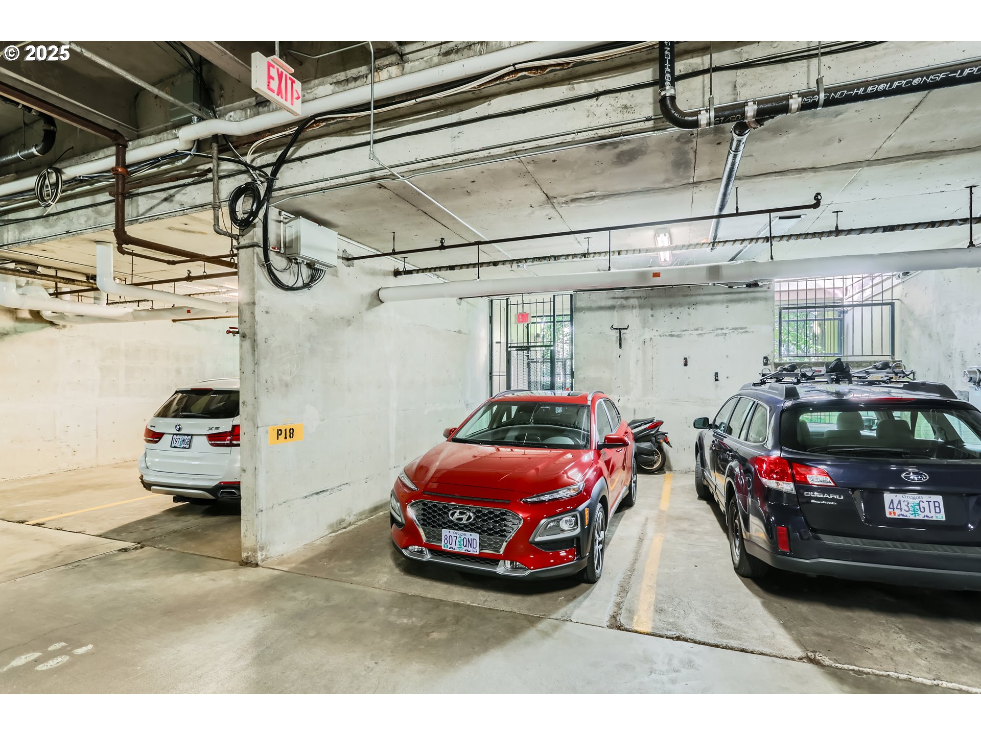 255 Southwest Harrison Street, Unit TH1 Portland, OR 97201 - Photo 29 of 40 Parking