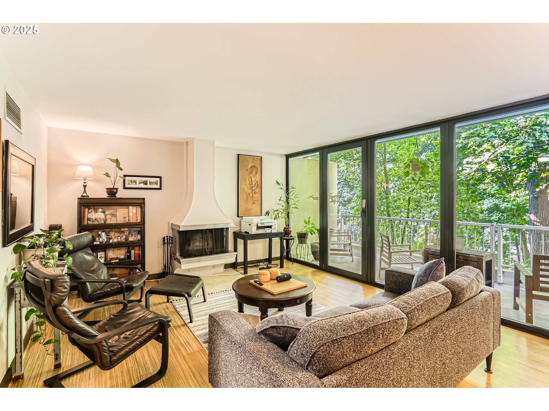 255 Southwest Harrison Street, Unit TH1 Portland, OR 97201 - Photo 5 of 40 Living Room