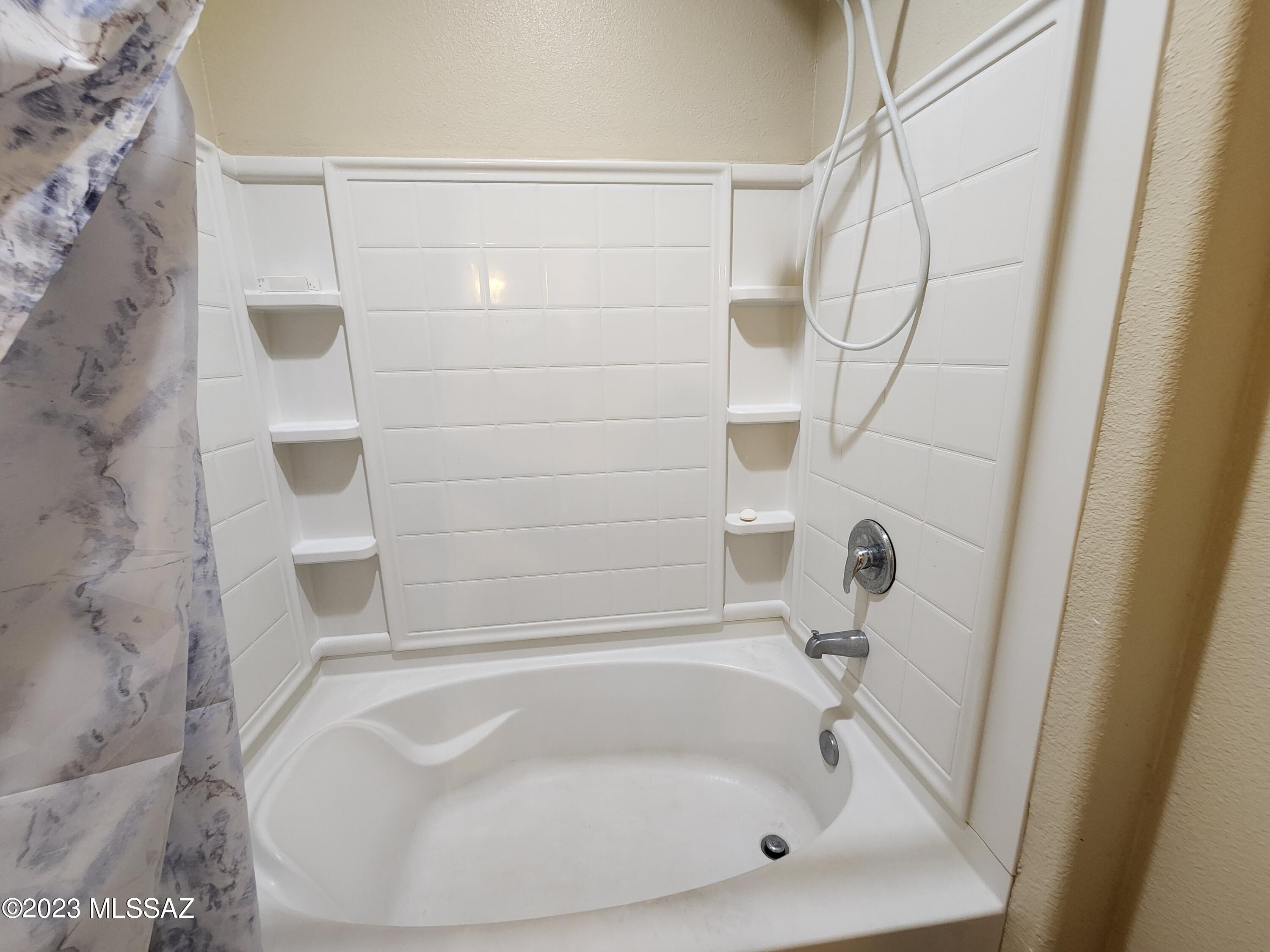 2550 East River Road, Unit 7106 Tucson, AZ 85718 - Photo 17 of 24