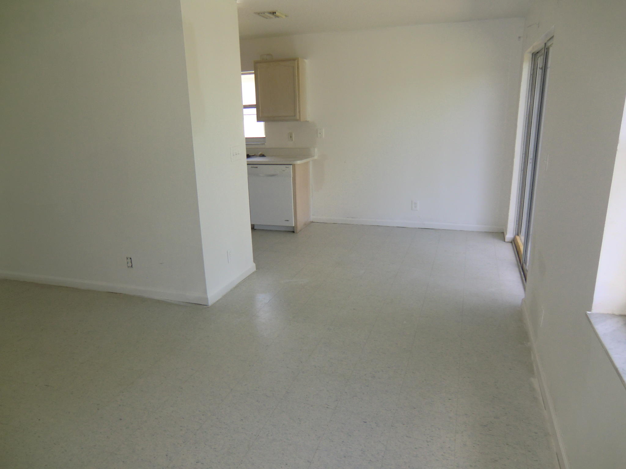 6773 3rd Street Jupiter, FL 33458 - Photo 9 of 24 6773_3rd_Street_9
