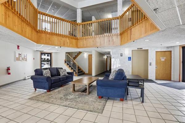 $374,000 | 45 Christopher Drive, Unit 106, Methuen, MA 01844
