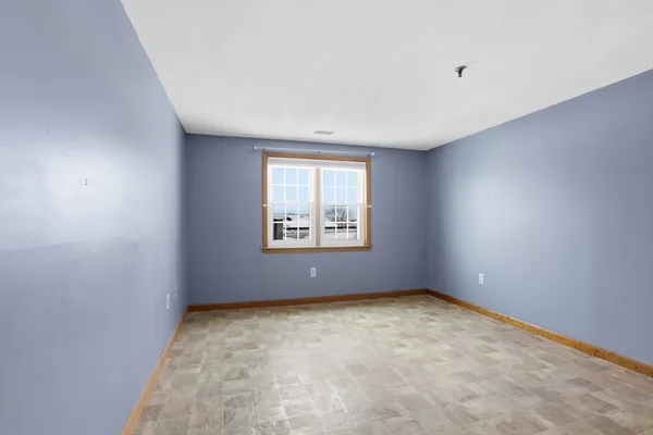 $374,000 | 45 Christopher Drive, Unit 106, Methuen, MA 01844