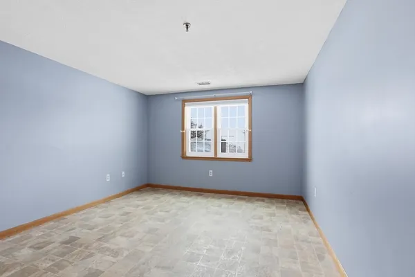 $374,000 | 45 Christopher Drive, Unit 106, Methuen, MA 01844