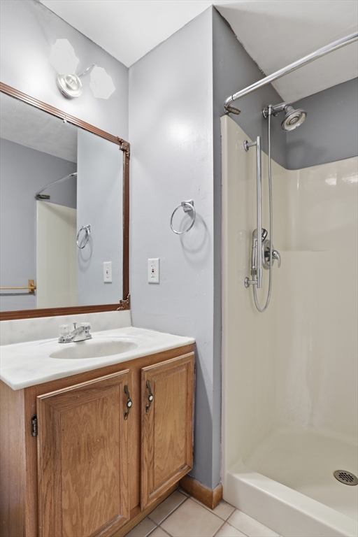 45 Christopher Drive, Unit 106 Methuen, MA 01844 - Photo 9 of 34