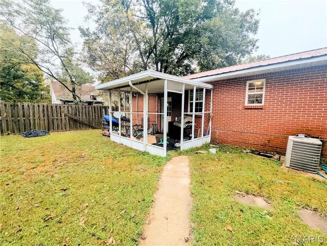 $68,000 | 307 North Oak Street, Campbell, MO 63933