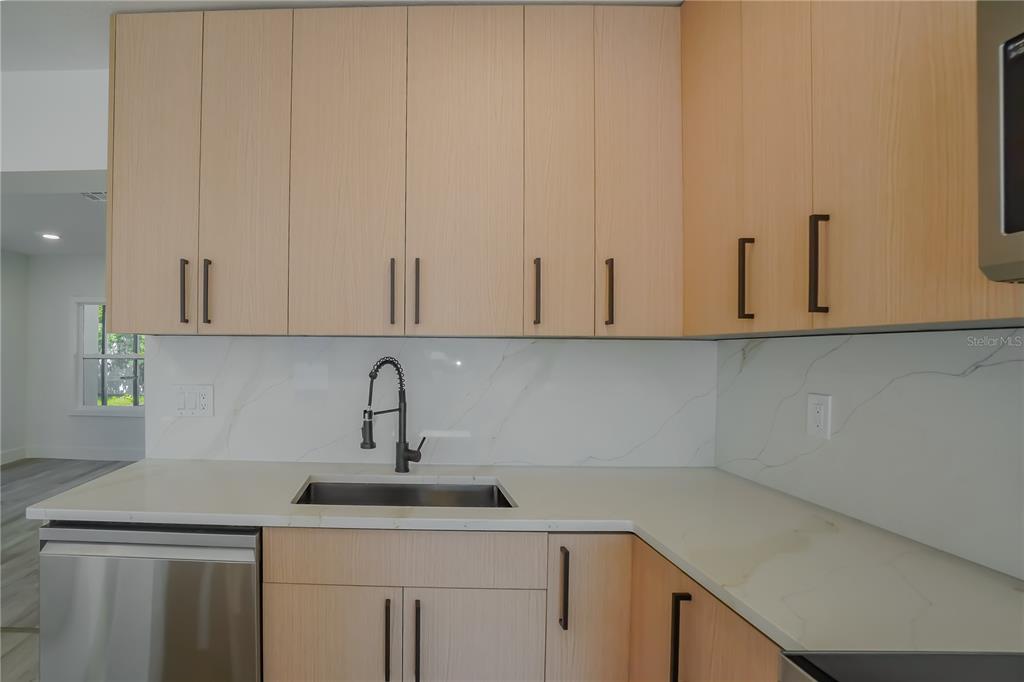 1008 Ponderosa Road Venice, FL 34293 - Photo 12 of 50