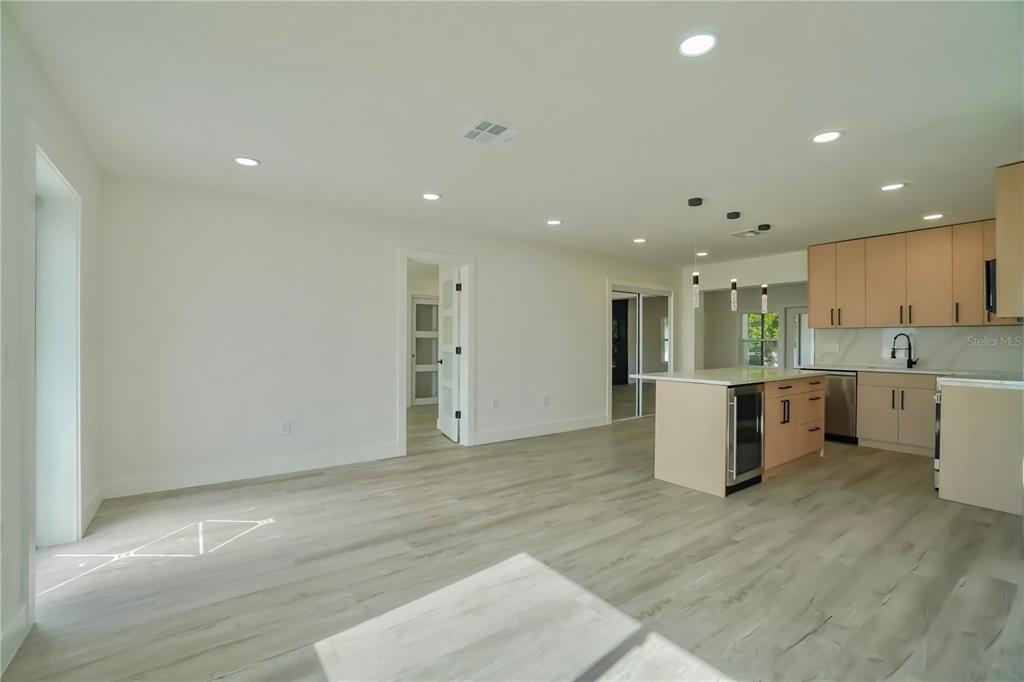 1008 Ponderosa Road Venice, FL 34293 - Photo 6 of 50