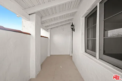 $2,300,000 | 457 North Orange Drive, Los Angeles, CA 90036