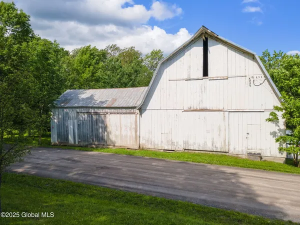 $399,900 | 755 Highway 10, Jefferson, NY 12167