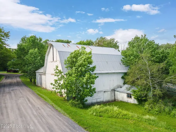 $399,900 | 755 Highway 10, Jefferson, NY 12167