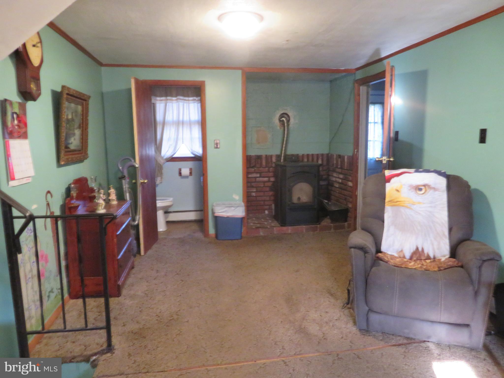 385 Buchert Road Pottstown, PA 19464 - Photo 12 of 16 Family Rm